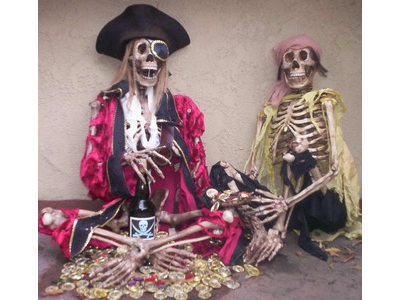   two pirates of the caribbean skeletons
