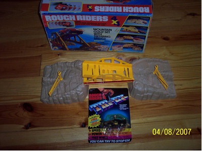 1980s Rough Riders Car On Card/Mtn Set