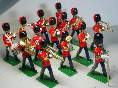 Mantel Miniature Toy Soldier Bands