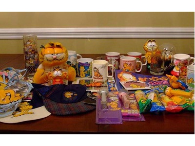 Large Garfield Collection MUST GO!!!